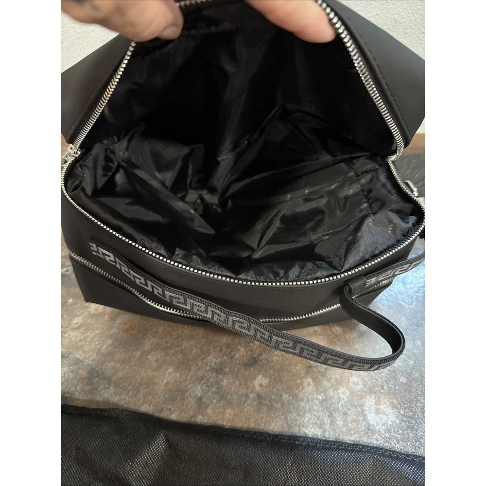 NWOT Versace Parfums Black Double Zip Toiletry Travel Bag Greek Key Strap